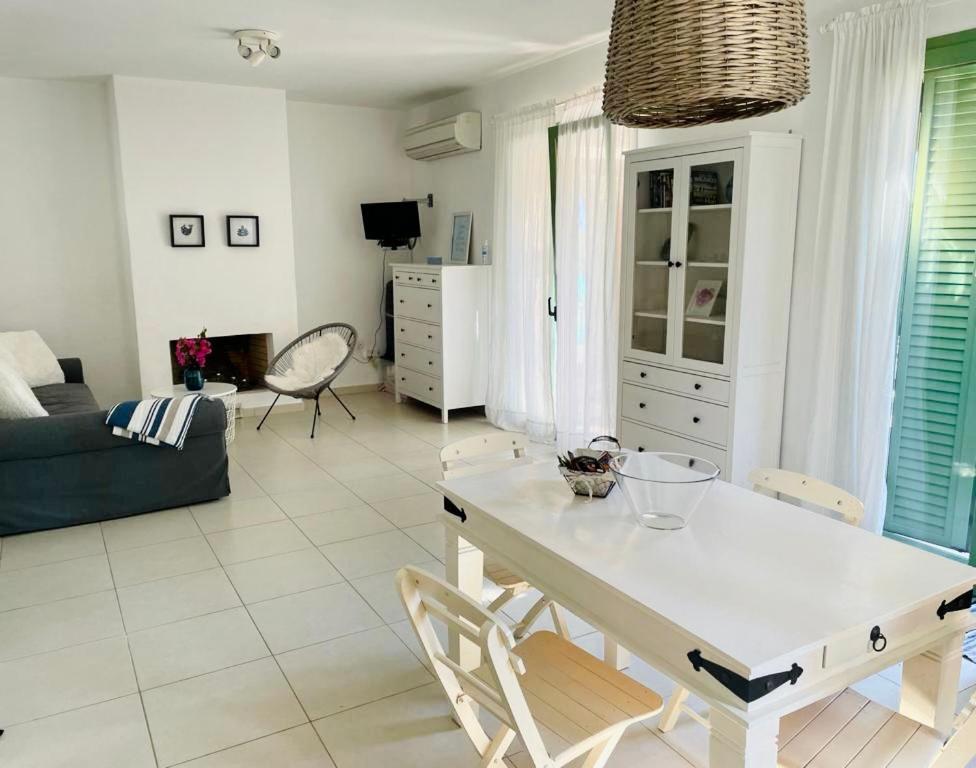 Gennadi Blue Sky Villas Dış mekan fotoğraf